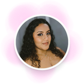 Esta imagen tiene un atributo ALT vacío; su nombre de archivo es Karla-1.png